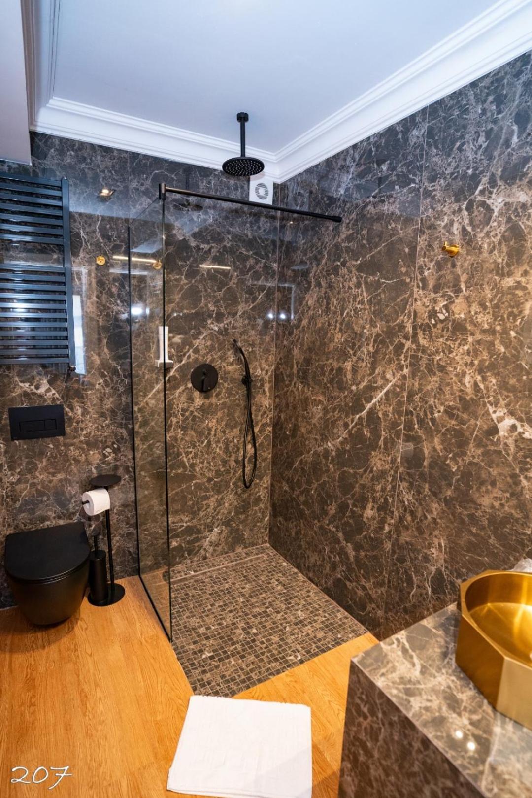 Cosmopolita Boutique Hotel 蒂米什瓦拉 外观 照片