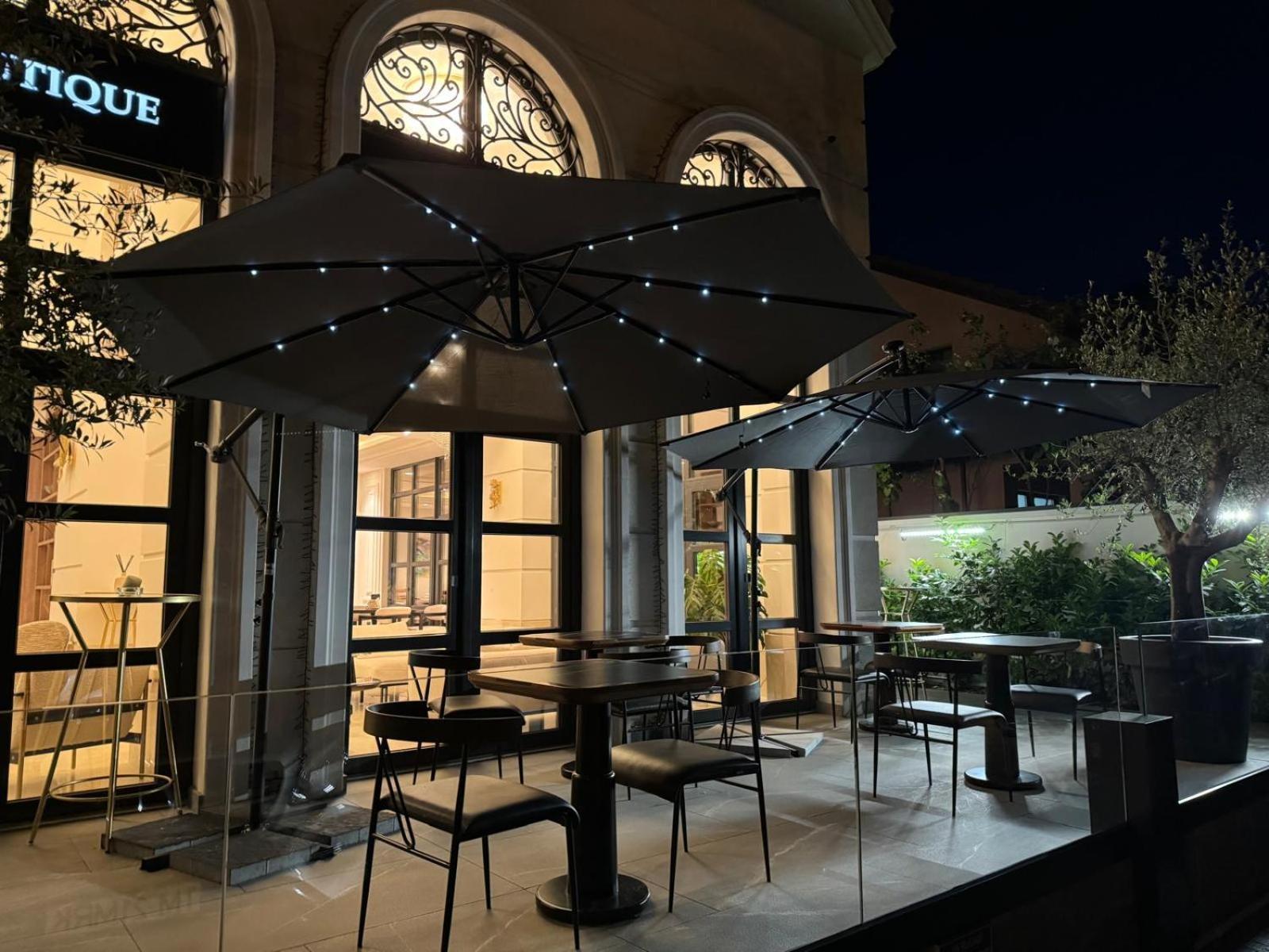 Cosmopolita Boutique Hotel 蒂米什瓦拉 外观 照片