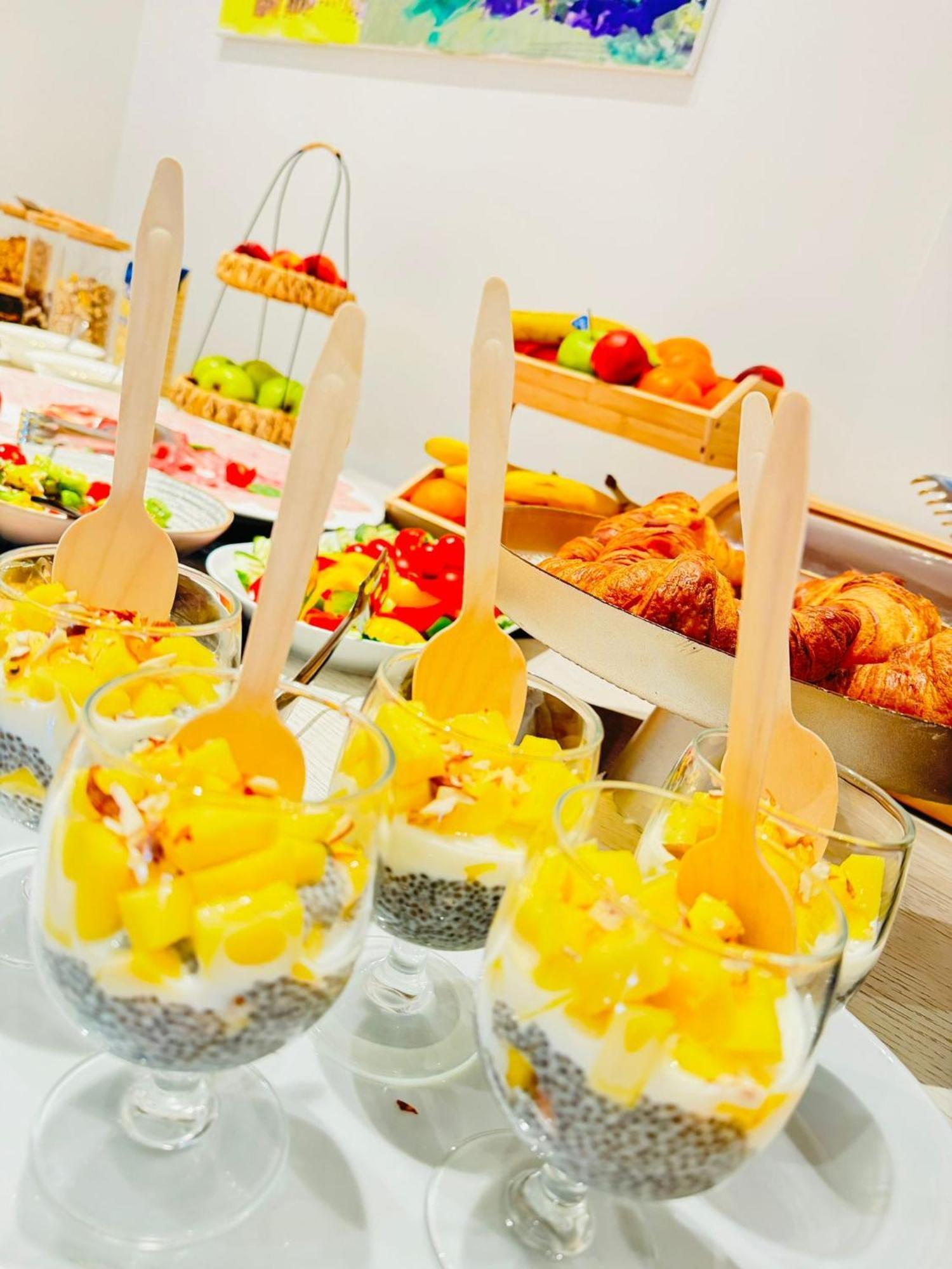 Cosmopolita Boutique Hotel 蒂米什瓦拉 外观 照片