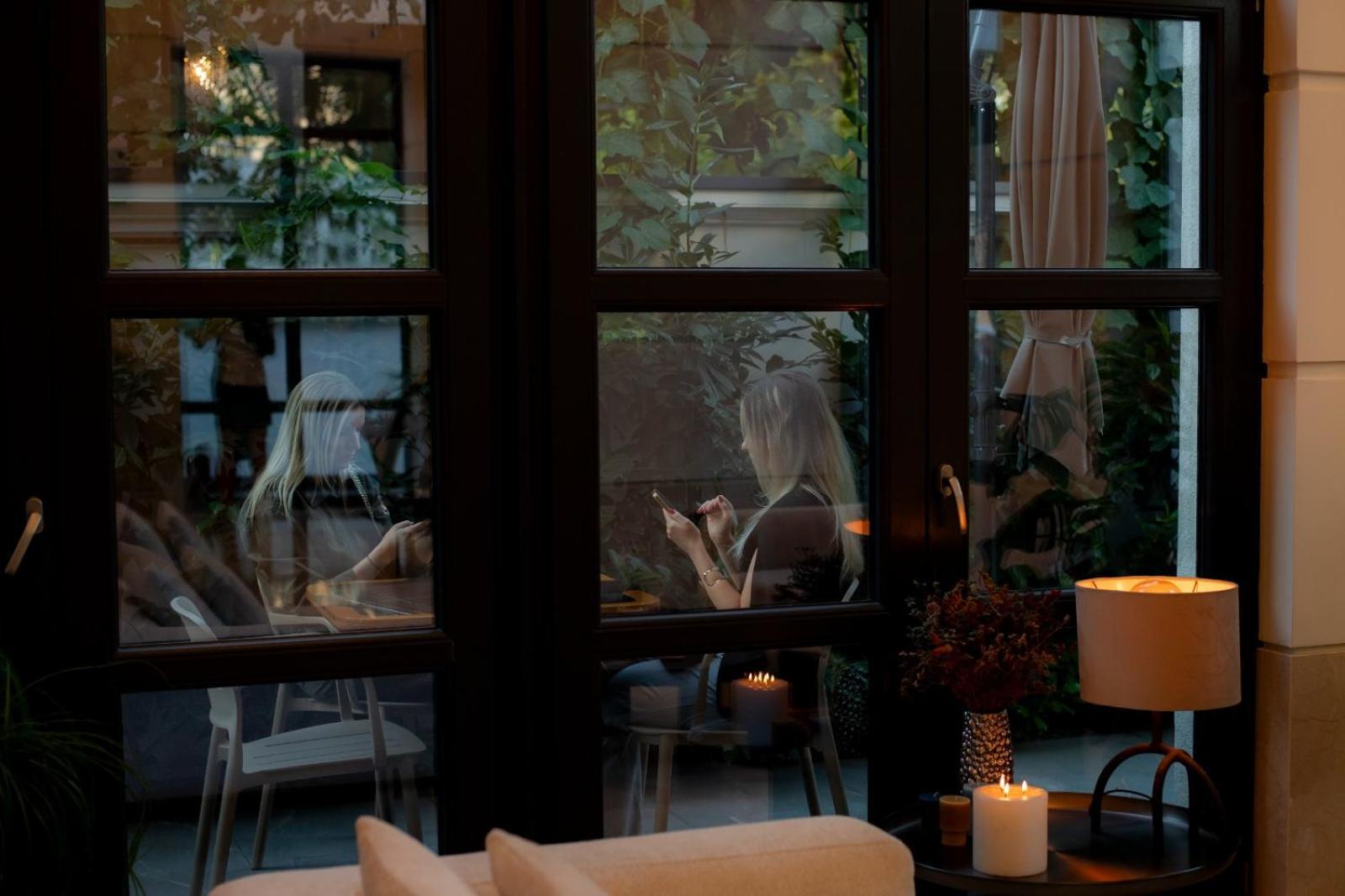 Cosmopolita Boutique Hotel 蒂米什瓦拉 外观 照片