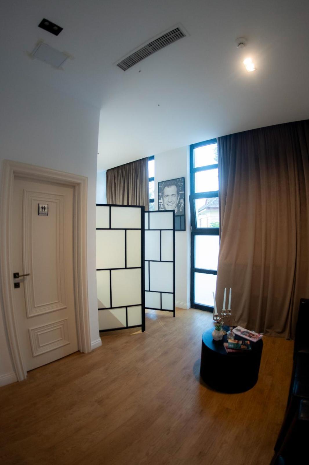 Cosmopolita Boutique Hotel 蒂米什瓦拉 外观 照片